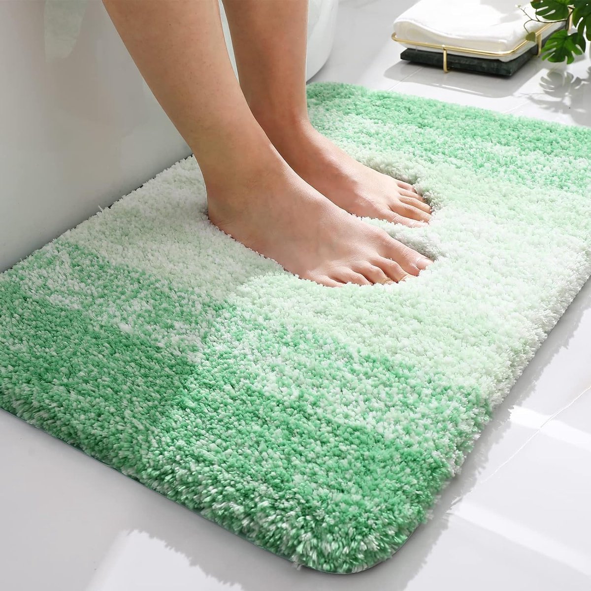 Zacht badkamertapijt, 60 x 90 cm, antislip, wasbaar, wollig, hoogpolig, badmat, microvezel, absorberend, douchemat (groen)
