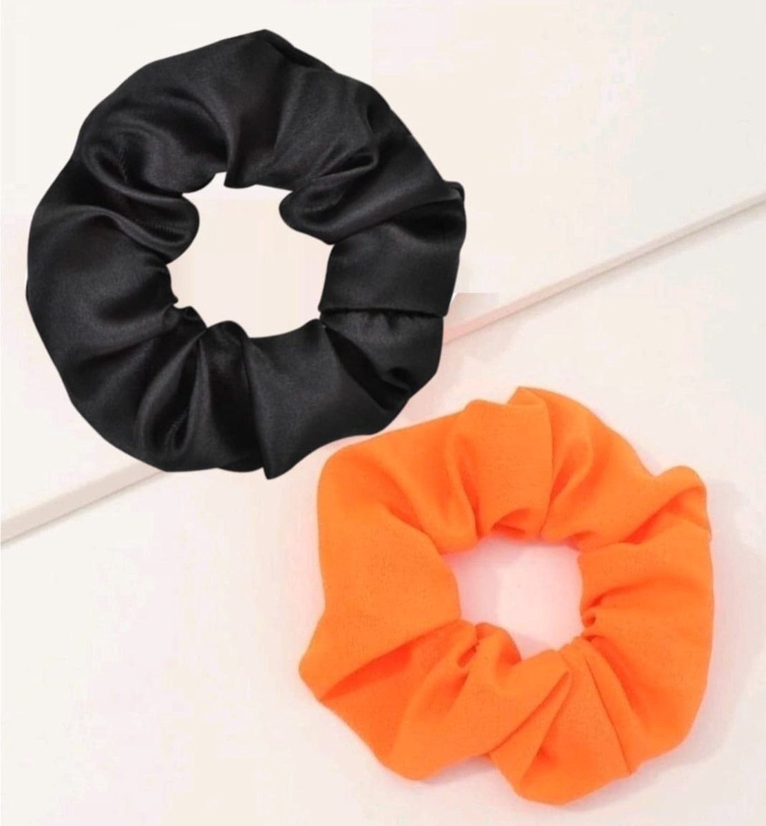Youhomy accessoires Scrunchie oranje zwart set- Meisje haarelastiekjes-Haarwokkel zomer| Nederland oranje Haarwokkel Koningsdag| wk ek voetbal feestdagen| 2 stuks