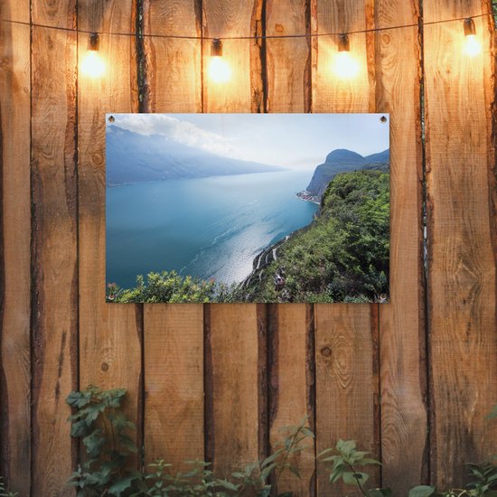 Photo aérienne des rives du lac de Garde affiche de jardin 90x60 cm - Toile de jardin / Toile d'extérieur / Peintures d'extérieur (décoration de jardin)