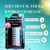Tandenstokers met Bamboe Houtskool - 2 in 1 Tandenstokers met Borstel- 4 x 20 Stuks - Tandenstokers met Borsteltje - tandenstokers plastiek - tandenstokers met smaak