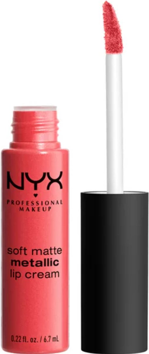 NYX Soft Matte Metallic Lip Cream - Manila