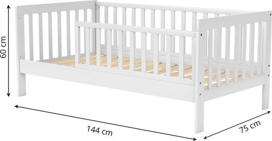 Wit kinderbed met afmetingen: lengte 144 cm, breedte 75 cm, hoogte 60 cm.