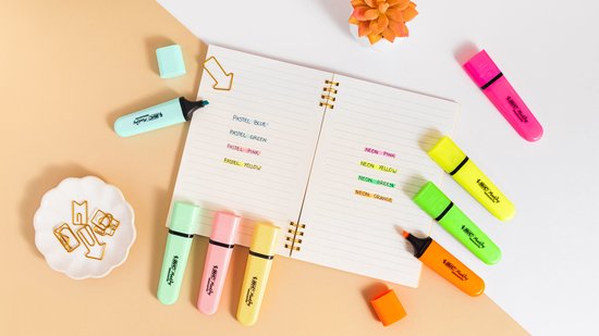 Surligneurs plats BIC Marking - Différentes couleurs et nuances pastel - Pack de 8 pièces - avec pointe biseautée modulaire 1,2 mm-4,6 mm