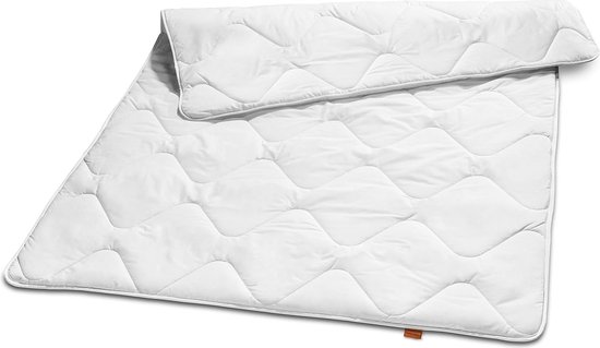 4-seizoenen dekbed Wolken zacht anti-allergisch aanbieding bij Kruidvat