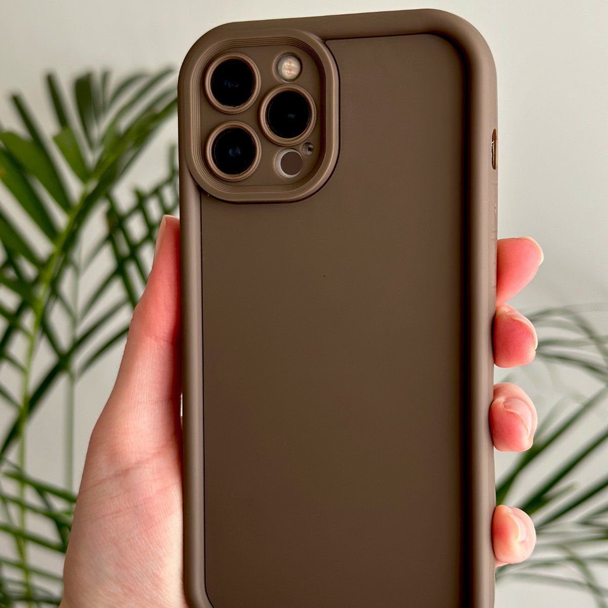 Optimity hoesje voor iPhone 12 PRO Bruin Siliconen Volledige Beschermende Achterkant