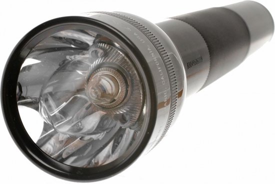 Zwarte Maglite zaklamp met geribbelde greep en grote reflector.