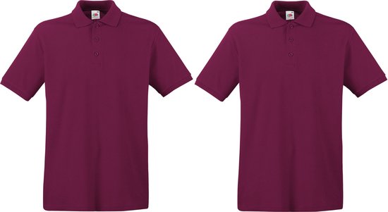 Twee bordeauxrode katoenen poloshirts met korte mouwen en een kraag met knopen.