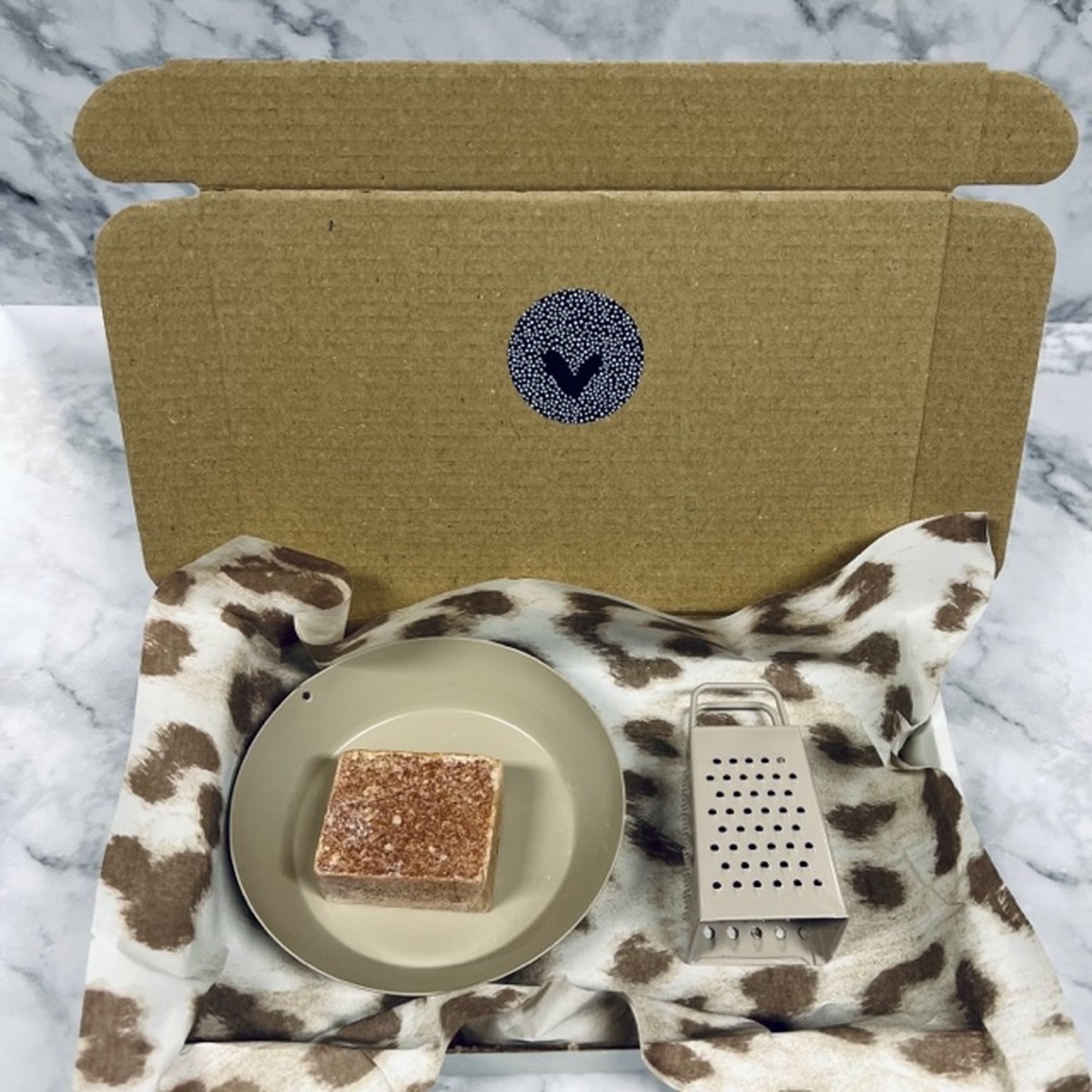 Brievenbus cadeau - Amberblokje - Taupe - Cadeauset - Minirasp