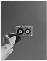 Dibond - Foto van Lege Casetteband - 60x80 cm Foto op Aluminium (Wanddecoratie van metaal)