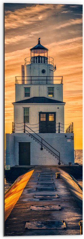 Dibond - Vuurtoren bij de Zee met Zonsondergang - 30x90 cm Foto op Aluminium (Wanddecoratie van metaal)