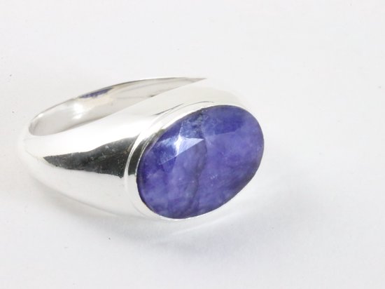 Zilveren ring met blauwe saffier - maat 20.5