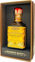 Balsamico di Modena 4 Oro cubica - 15 jaar gerijpt - 1 vierkante fles van 250 ml met gouden geschenkverpakking - Balsamicoazijn van familiebedrijf Giuseppe Giusti uit Italië