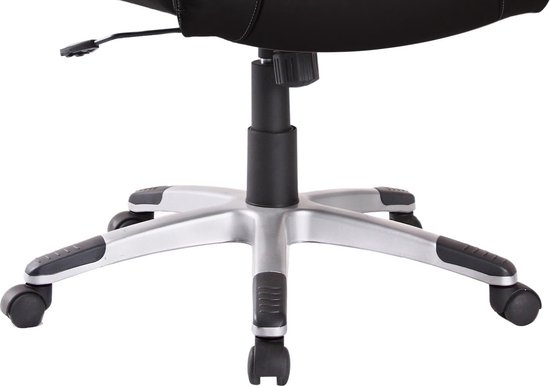 Base argentée à cinq roulettes pour un fauteuil de direction noir.
