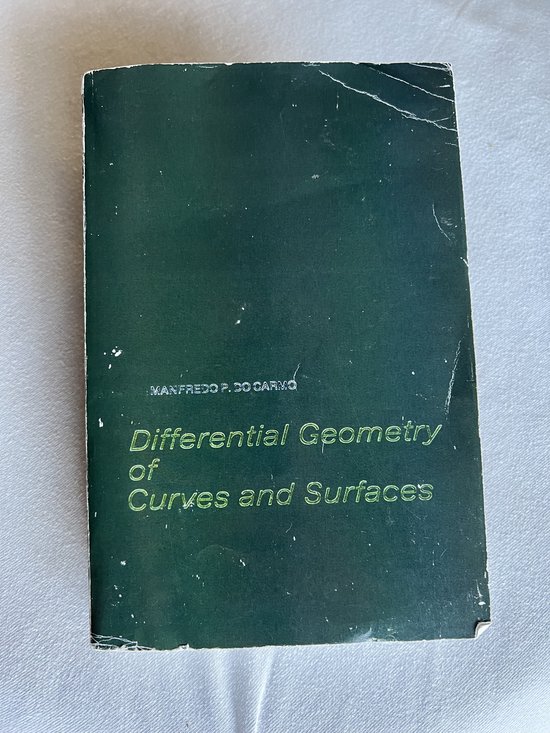 Differential Geometry Of Curves And Surfaces 9780132125895 Manfredo P.Do Carmo bol
