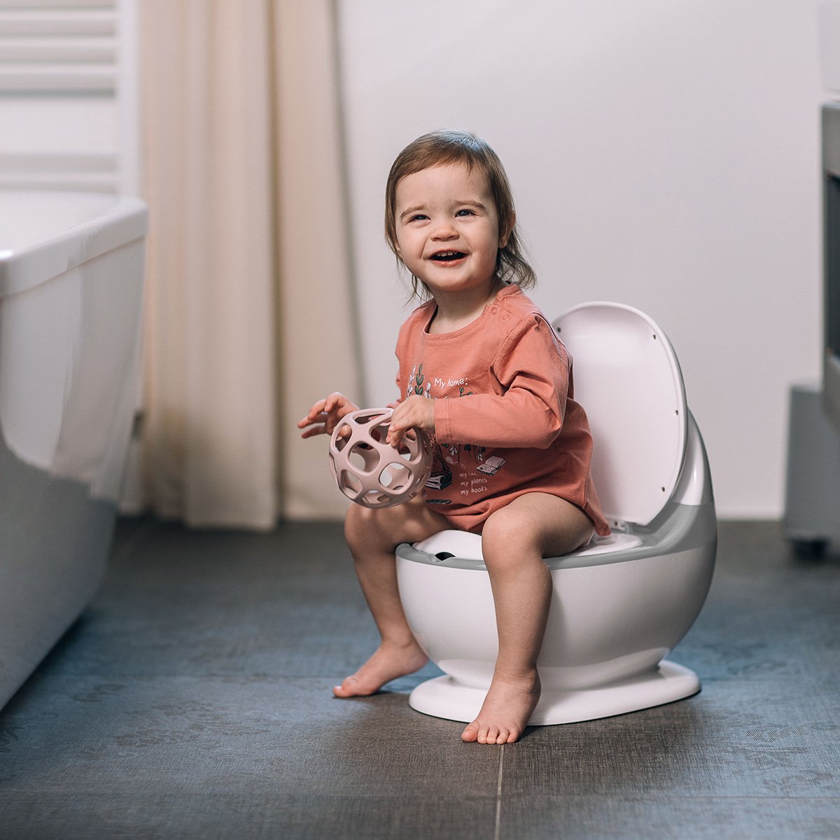 Giant pot bebe toilette avec un couvercle, antidérapant petit pot toilette  bébé, wc enfant avec bol amovible, anatomique pot b[192] - Cdiscount  Puériculture & Eveil bébé