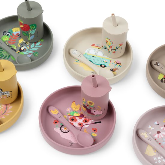 Béaba Serviesset van siliconen, voor babyvoeding, met zuignap, antislip, 4- delig, bord kom glas lepel, gezonde en duurzame siliconen, vaatwasmachinebestendig, magnetronbestendig, Geel