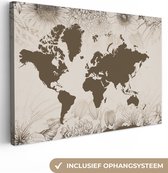 Carte du monde marron foncé sur fond rose décorée d'illustrations de fleurs 60x40 cm