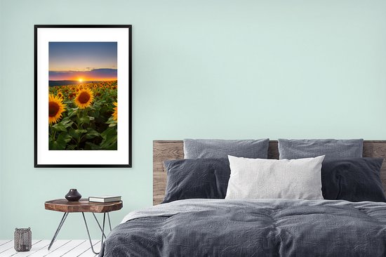 Fotolijst incl. Poster - Bloemen - Nacht - Zonsondergang - Zonnebloem - Horizon - 80x120 cm - Posterlijst