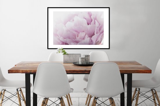Photo encadrée - Gros plan d'un cadre photo pivoine rose noir avec passe-partout blanc grand 90x60 cm - Affiche encadrée (Décoration murale salon / chambre)