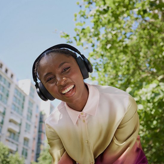 JBL Live 770NC - Draadloze Noise Cancelling Koptelefoon - Bluetooth - Over-ear - 65 uur batterij - Adaptive ANC - Zwart