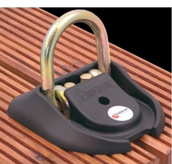 Zwarte 'Magnum DoubleLock' valbeugel op een houten ondergrond.
