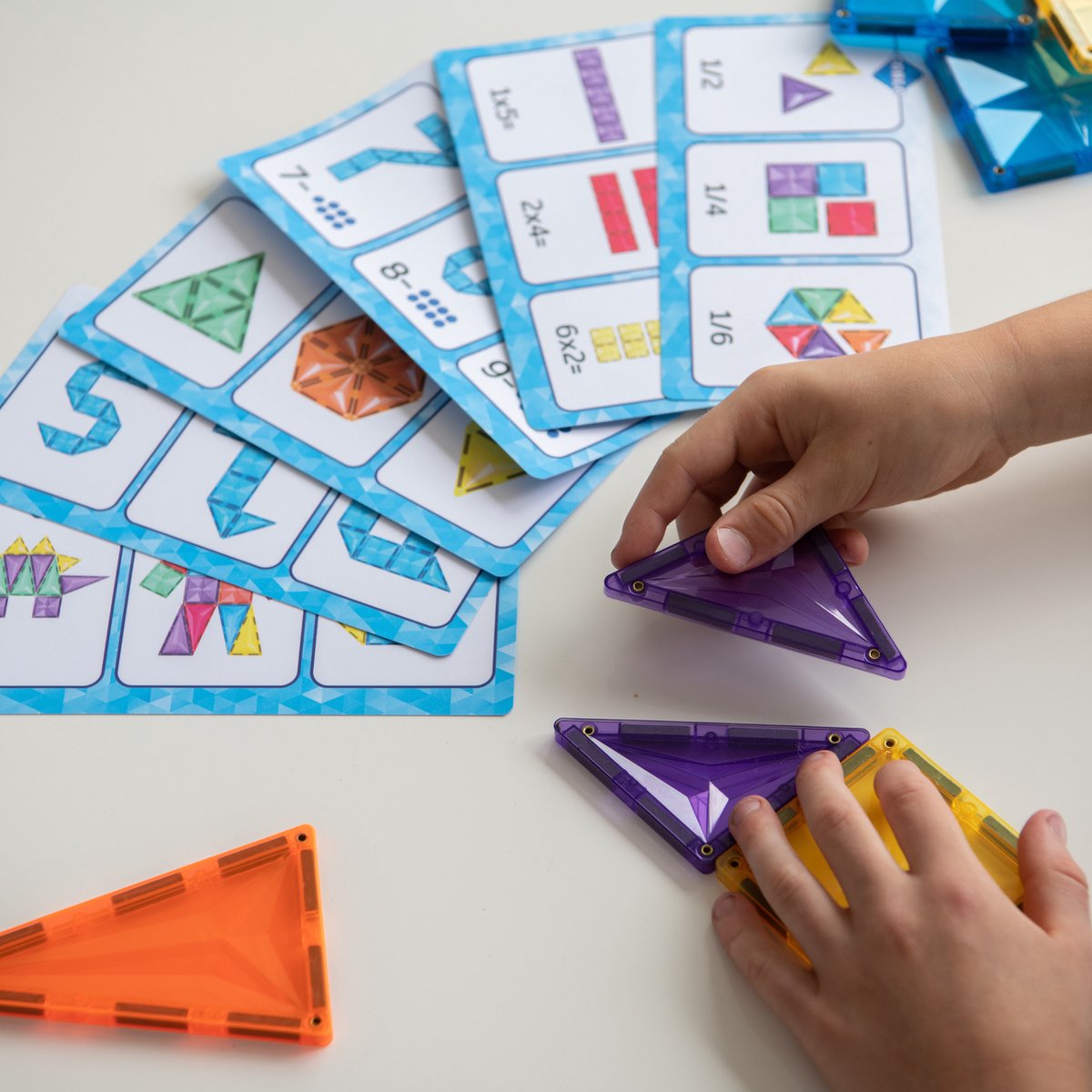 Coblo - Magnetic Tiles – Activiteitenkaarten – 74 opdrachten – Uitbreiding voor Magnetische Tegels – Magnetisch speelgoed – Vanaf 3 jaar — afbeelding 3