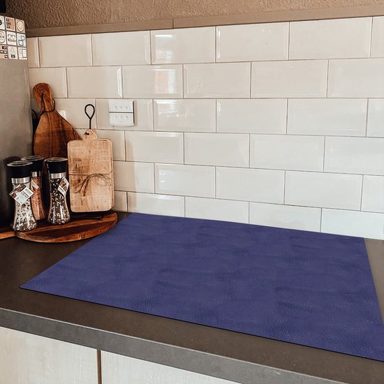 KitchenYeah® Inductie beschermer 76x51.5 cm - Inductie beschermer - Leer - Structuur - Dierenhuid - Kookplaataccessoires - Afdekplaat voor kookplaat - Inductiebeschermer - Inductiemat - Inductieplaat mat