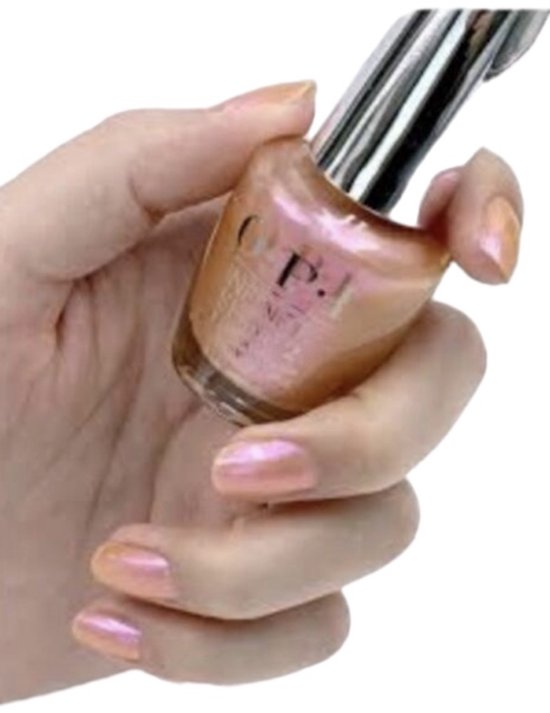Foto: O p i infinite shine nagellak coral chroma