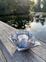 Lotus - Waxinelichthouder - Lotusbloem - Zilver en Mat - Geschenk - Waxinelichtje - Handgemaakt - AF-CH35