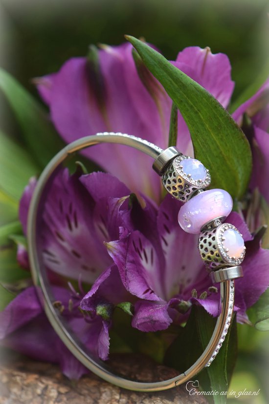 Urn-gedenk Dames Armband rvs zilver Bangle met Crematie-as Glas Bedel én 925 Zilver Sparkling Zirkonia Pink Bedels - 2 rvs Stoppers- Armband Voor Dames-Herinneringssieraad-Assieraad-Crematie-as verwerking in glas-Herdenkingssieraad