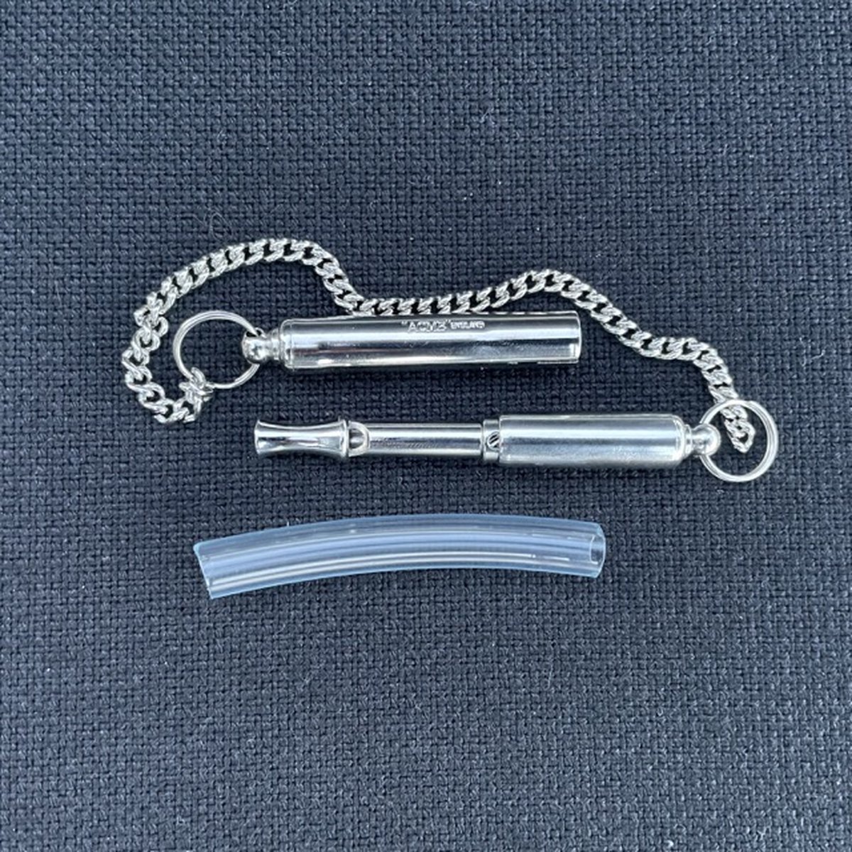 Acme Silent Whistle No. 535 - Die 'lautlose' Hundepfeife für alle
