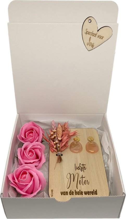 Geschenkbox liefste METER | licht roze| hartje | droogbloemen | liefste meter | meter vragen | meter worden | peettante vragen | peettante worden | cadeau  | geschenkdoos | giftbox