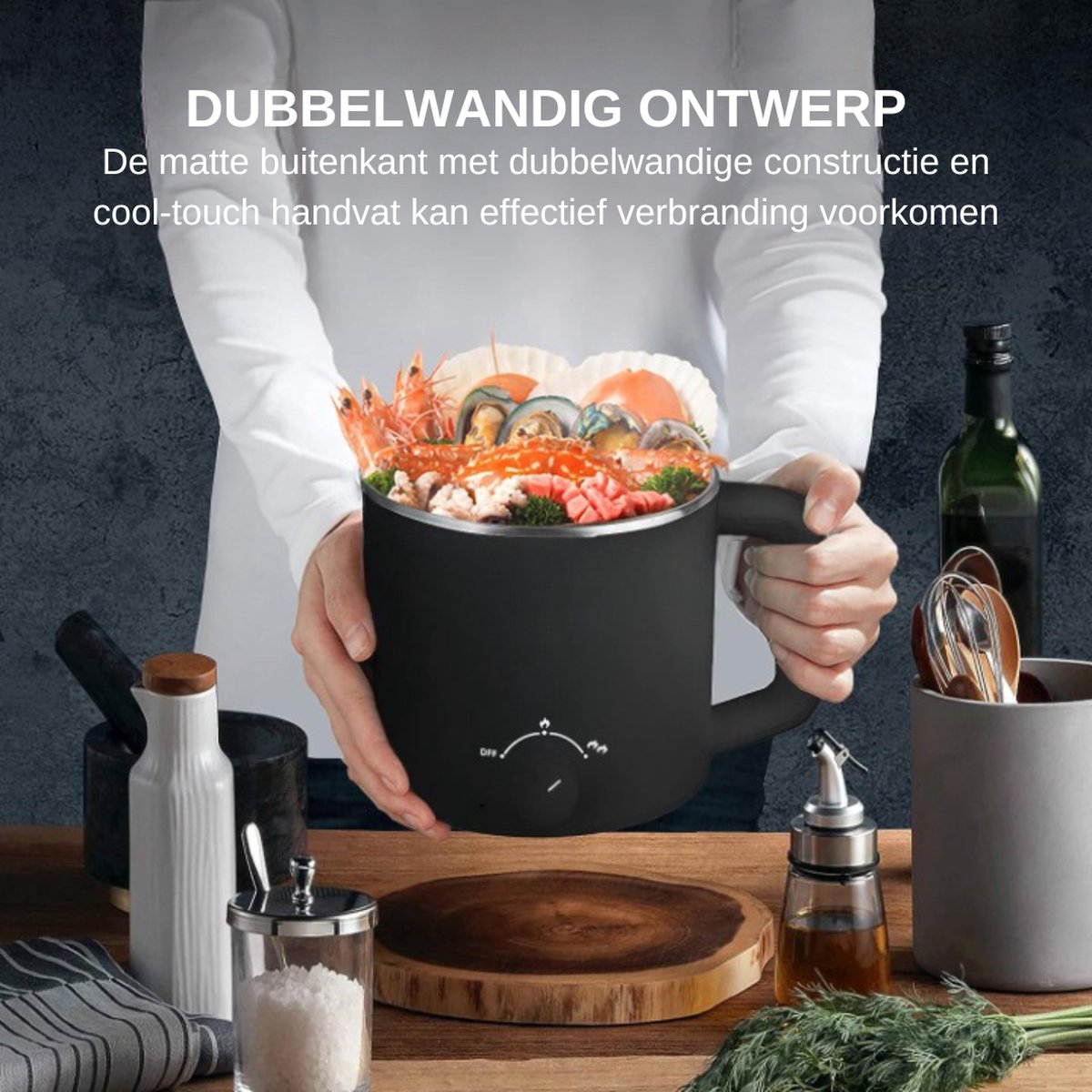 Afbeelding 2 van Multifunctionele Elektrische Hot Pot – Pan - 1,6 liter - Draagbare Snelkoker voor Soep, Ramen, Pasta, Havervlokken, Eieren - Krachtig 250W/600W - Antiaanbaklaag - Compact Zwart Ontwerp