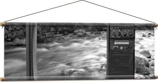Textielposter - Oude Vintage Televisie met Doorkijk op Rivier (Zwart-wit) - 120x40 cm Foto op Textiel