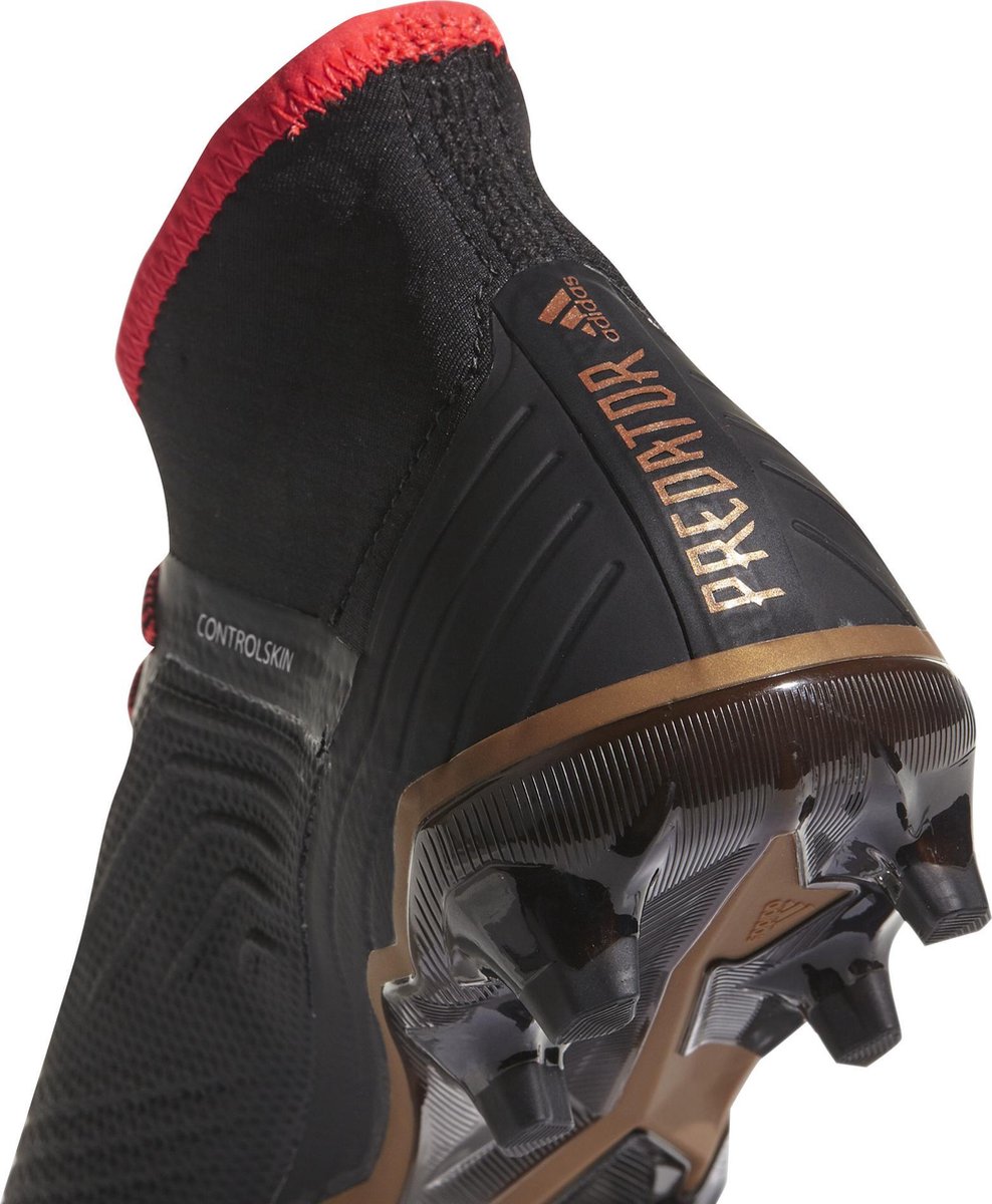 adidas PREDATOR 18.2 FG - Chaussures de football - Noir / Rouge - CP9290 |  bol