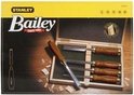 Stanley Bailey set met 5 beitels in een houten kist, weergegeven op een gele verpakking met de beitels.