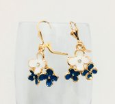 Fashionidea – mooie vrolijke goudkleurige oorbellen wit blauw met zirkonia