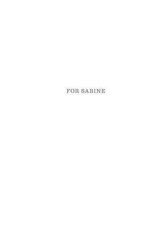 Tekst 'FOR SABINE' op witte achtergrond.