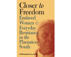 Omslag van Closer to Freedom