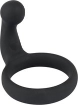 Black Velvets – Siliconen Cock Ring met Perineus Stimulator met Bolle Tip – Zwart