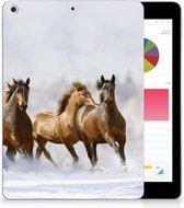 iPad 9.7 2018 | 2017 Siliconen Tablethoesje Paarden