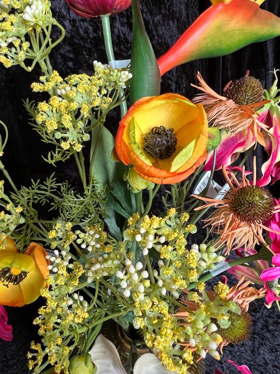 Bouquet de soie - bouquet de champ Strelitia indiscernable du vrai