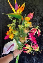 Bouquet de soie - bouquet de champ Strelitia indiscernable du vrai