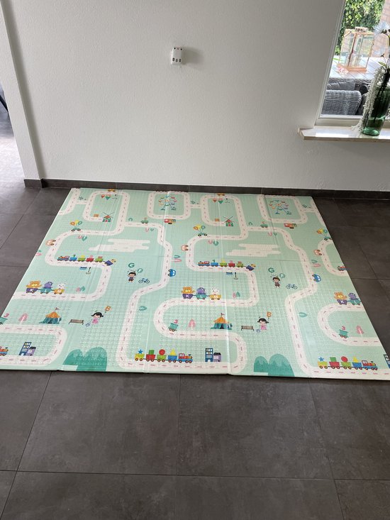 Tapis de jeu Bébé Enfants - Tapis de jeu XL - Mousse - Double face - Pliable - 180 x 200 cm - Girafe et Trains - 1,5 cm d'épaisseur - Sac de rangement inclus