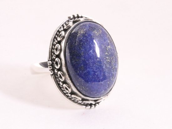 Zware bewerkte zilveren ring met lapis lazuli - maat 18