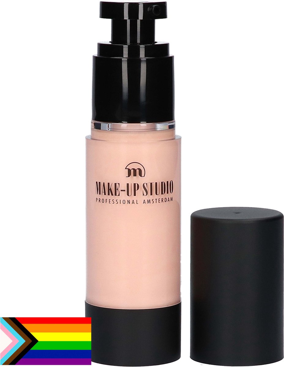 Bol.com Make-up Studio Face Prep Illuminating Primer SPF30 aanbieding