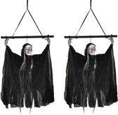 Set van 2x stuks hangend decoratie horror geest 30 cm met licht en geluid - Halloween hangdecoratie poppen