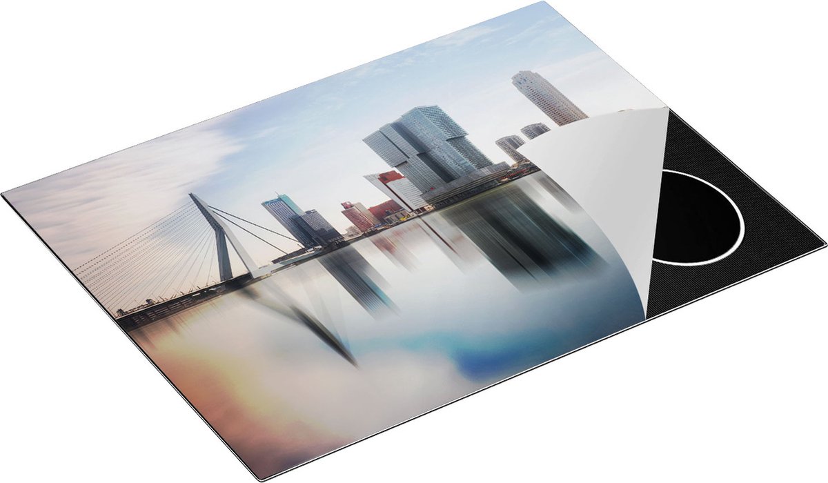 Chefcare Inductie Beschermer Rotterdamse Skyline met de Erasmusbrug - 70x55 cm - Afdekplaat Inductie - Kookplaat Beschermer - Inductie Mat