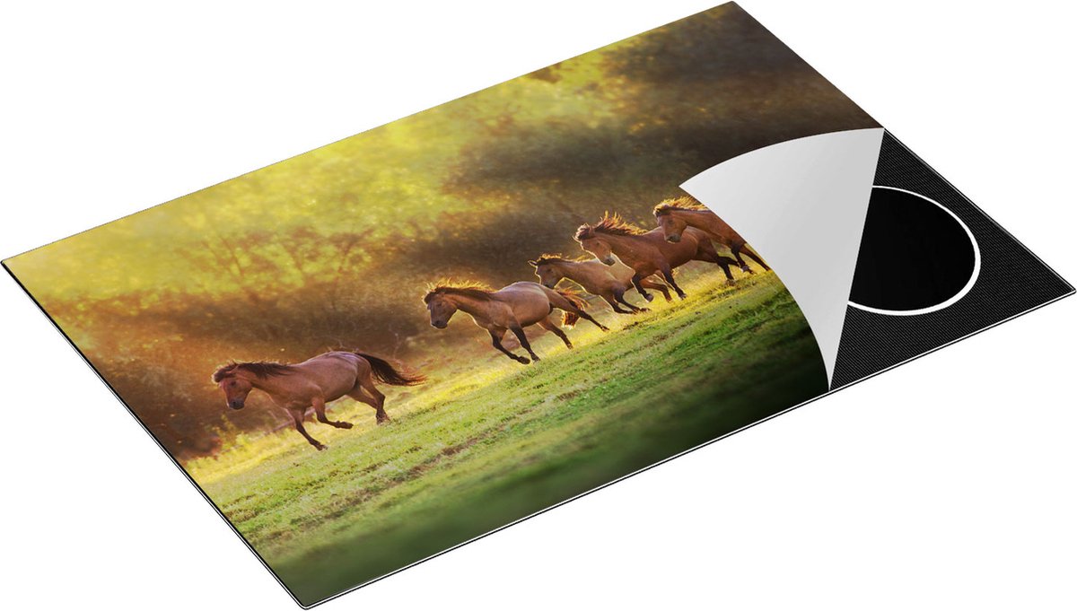 Chefcare Inductie Beschermer Kudde Bruine Paarden in de Wei - 80,2x52,2 cm - Afdekplaat Inductie - Kookplaat Beschermer - Inductie Mat