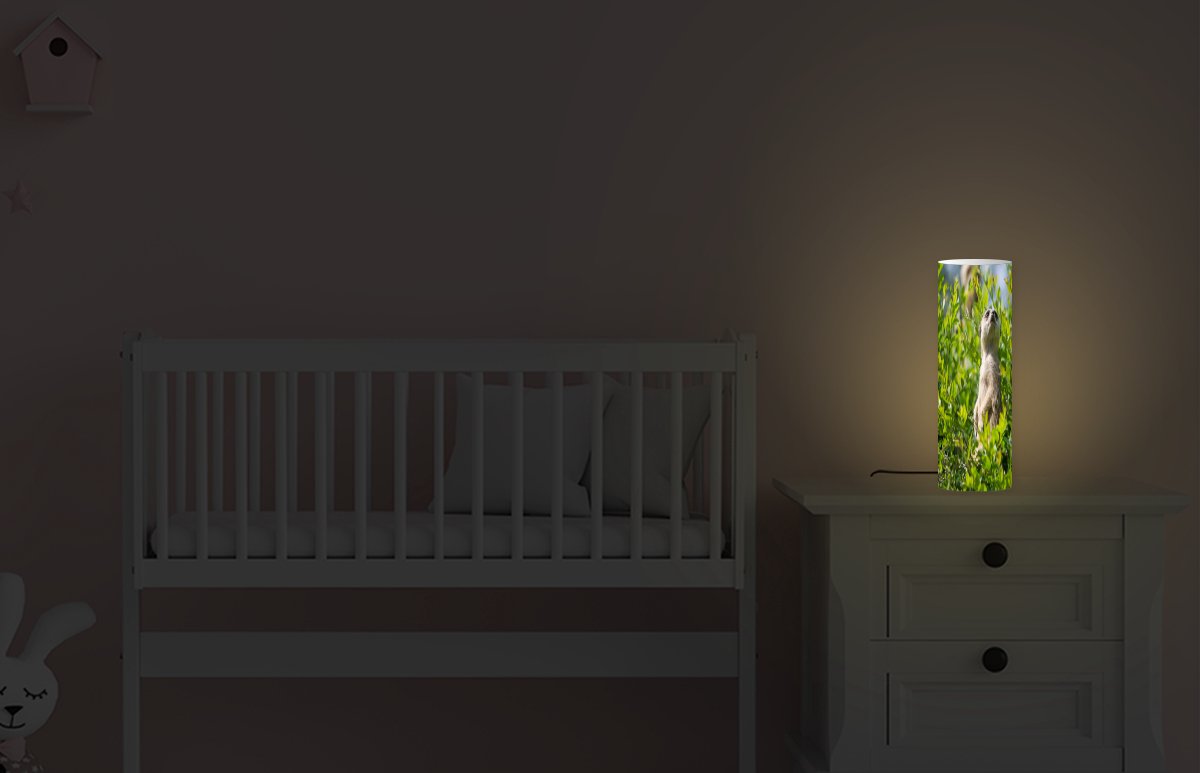 Lamp - Nachtlampje - Tafellamp slaapkamer - Struiken - Stokstaartje - Dier - 50 cm hoog - Ø15.9 cm - Inclusief LED lamp